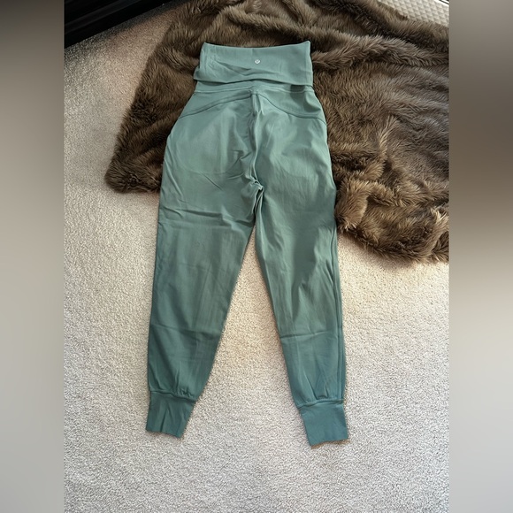 Lululemon super high rise ribbed waist folder over jogger - Picture 2 of 4